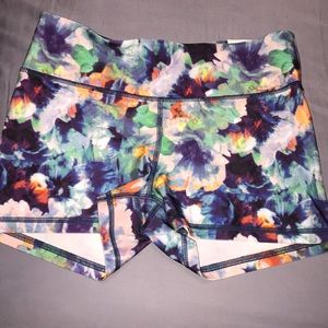 AE stretchy “shortie”